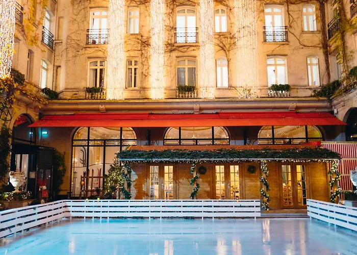 Hôtel Plaza Athénée - Dorchester Collection